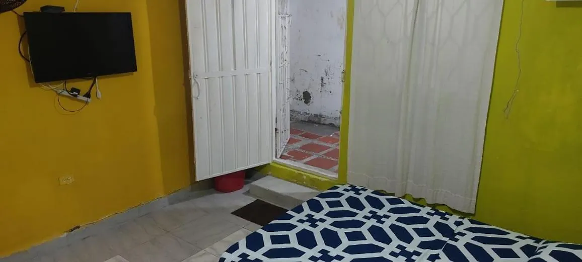 Guest house Habitacion Independiente Crespo Cartagena